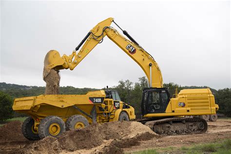 Next Generation Cat 349 Excavator Delivers Increased Efficiency Lower