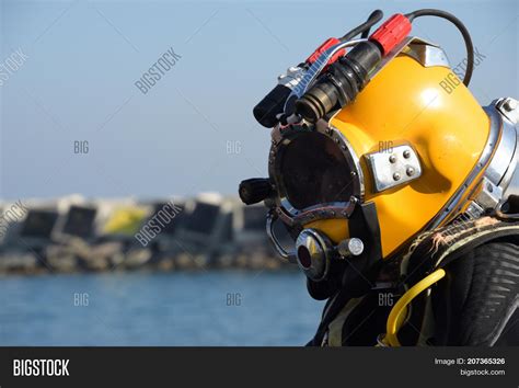 Commercial Diver Ready Image Photo Free Trial Bigstock