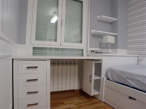 Jun 09, 2021 · dormitorio juvenil en rojo. Dormitorio juvenil en pino macizo lacado blanco. Muebles a medida y diseño … | Decoracion de ...