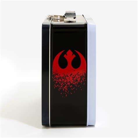 That represents just a 27 percent drop compared to sunday, when it the last jedi proved to be divisive and now, star wars: Star Wars: The Last Jedi Tin Lunch Box