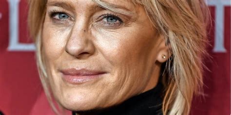 We did not find results for: „House of Cards"-Star Robin Wright gibt ihr Regiedebüt