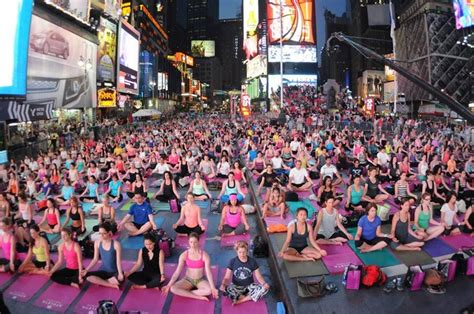Image Result For Solstice In Times Square 2018 World Yoga Day Yoga