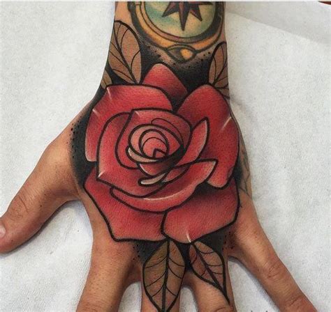 De 100 Tatuajes De Rosas Con Imágenes Y Significados