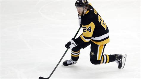Penguins Re Sign Ty Smith To One Year Contract
