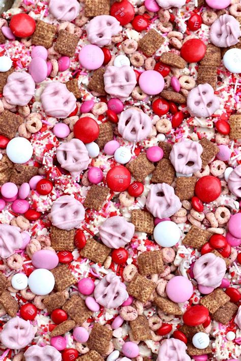 Valentine Sweetheart Snack Mix The Bakermama Valentines Healthy