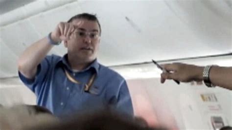 Passenger Pokes Loud Snoring Seatmate With Pen Delays Southwest Plane Abc News