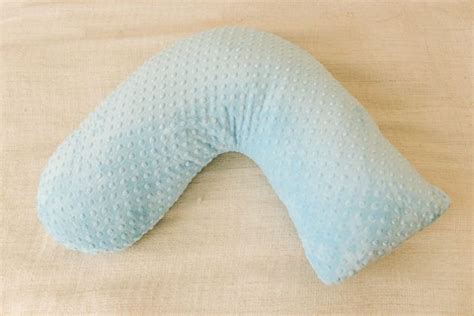 The Best Nursing Pillows Reviews By Wirecutter