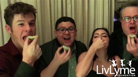 Ver capítulo online y descargar gratis. Modern Family for LivLyme - YouTube