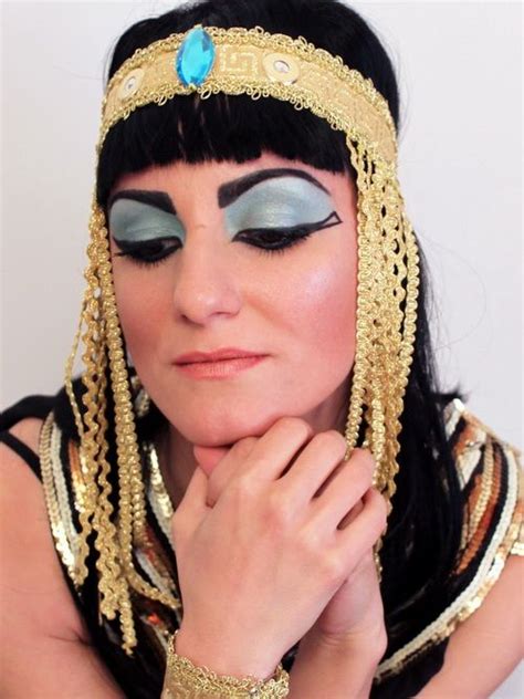 Pin By Maria Schmidt On Egyptian Makeuphair Styles Egyptian Eye