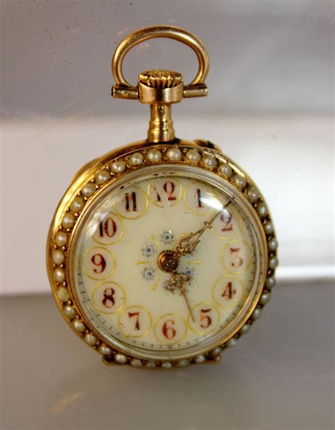 Lot 25 Antique 18kt Gold Ladies Pocket Watch Pocket Watch Watches Accessories