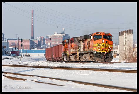 Bnsf 7704 Leading In The Snow On The Merchants Subdivision
