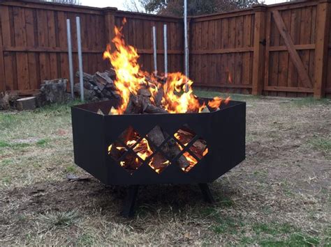 Diy super simple square metal fire pit. Texas girl designs DIY steel fire pit with diamond cut ...
