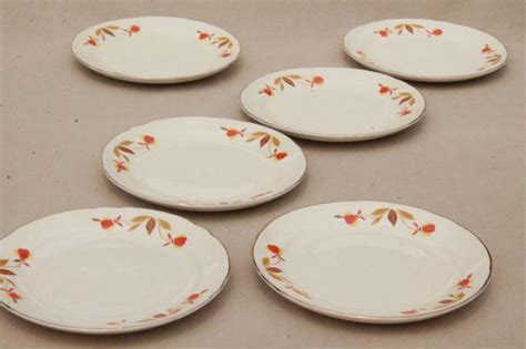 Vintage Jewel Tea Autumn Leaf Bread And Butter Plates Hall China Jewel T Dinnerware