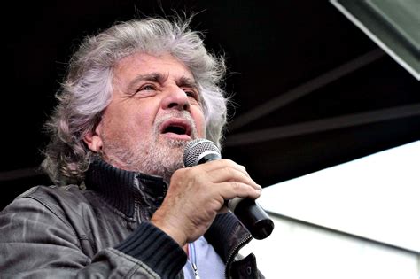 1948) is an italian comic, blogger and founder of the five star movement political party. Beppe Grillo, Casa Pound, i rimborsi elettorali e le balle ...
