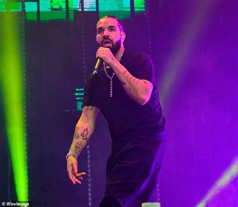 Drake Hits The Stage With Travis Scott To Perform Their Hit Meltdown