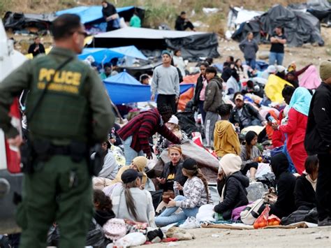Newsom Calls On Doj To Investigate Florida For Transporting Migrants