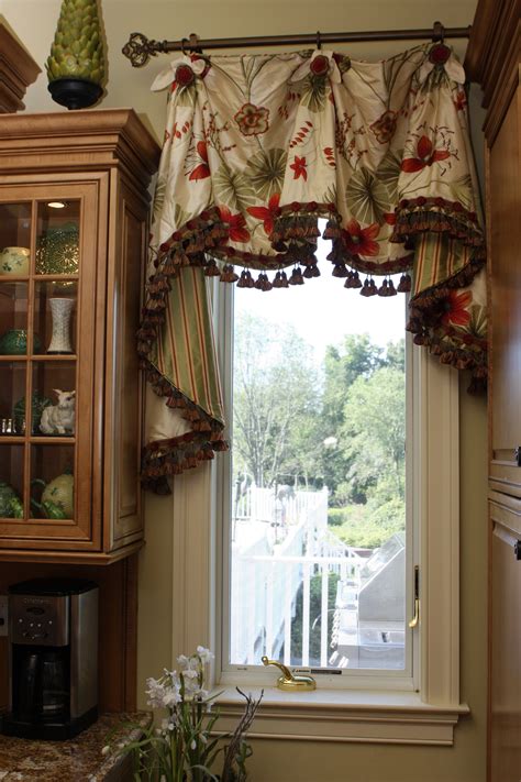 How To Hang Kitchen Window Curtains Stowoh