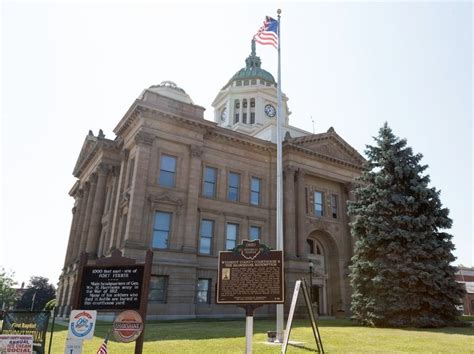 Wyandot County Courthouse And The Shawshank Redemption Historical Marker