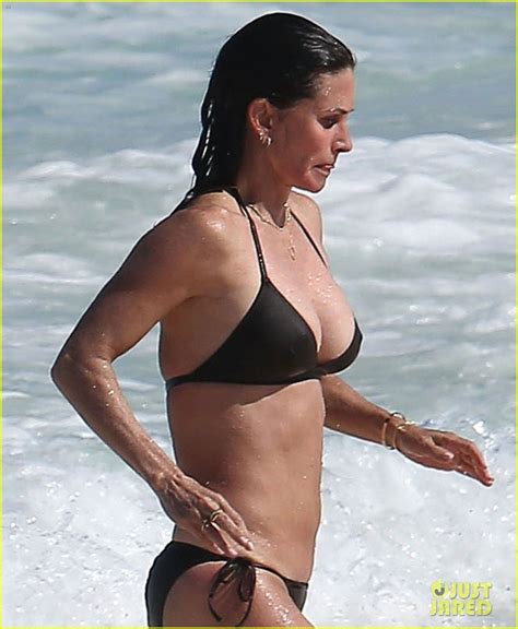 Courteney Cox Flaunts Amazing Bikini Body In Miami Us Weekly Hot Sex