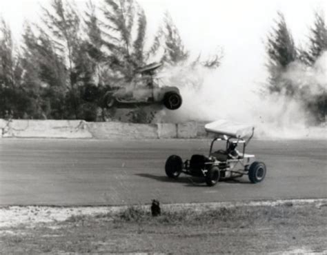 Fatal Jim Norwood Crash As Bill Roynon Passes Car Pictures Photos