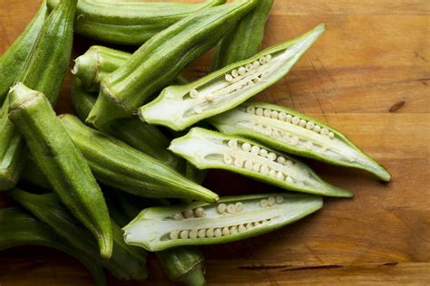 It is also an excellent way to preserve excess. 4 Quick and Simple Methods to Freeze Okra and Store it for ...