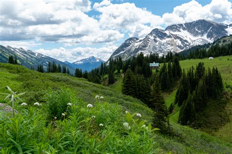 Meet Your Summer Hiking Guides Nat Segal Whitecap Alpine