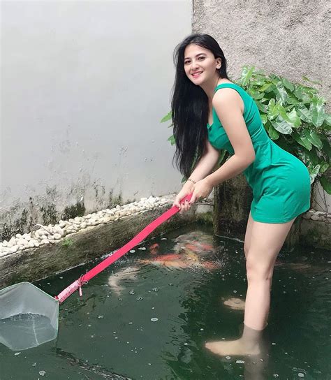 Koleksi Foto Selebgram Cantik Asal Indonesia 2 Diana Dee Republic