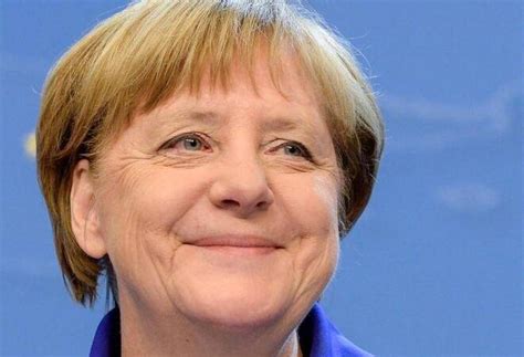 Angela Merkel Gratuliert Dfb Elf Zum Sieg Leute Rnz