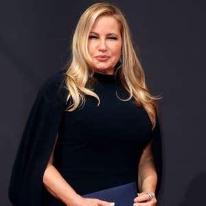 Jennifer Coolidge Legally Blondes Bend And Snap Is Misleading