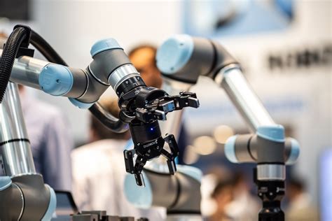 Universal Robots adds new products to collaborative robot lineup ...