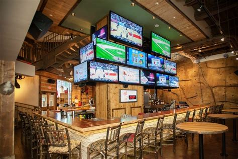 Yes, there are minus 5 bars in other places. Las Vegas Sports Bars: 10Best Sport Bar & Grill Reviews