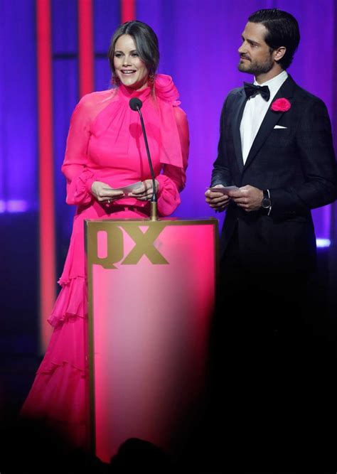 Sofía y Carlos Felipe de Suecia presentadores en una gala LGTBI