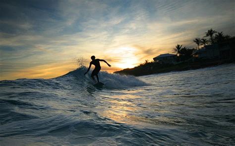 Awesome Surfing Wallpaper Surf