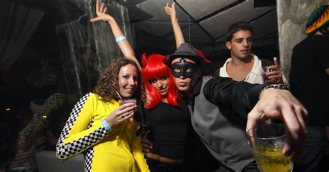How To Throw A Sexy Halloween Party For Adults