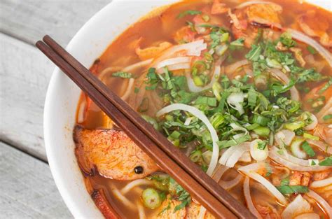 Stay Warm This Winter With Vietnamese Spicy Lemongrass Noodle Soup