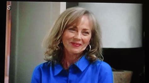 Neighbours Final Episode Mike Young Jane Harris Guy Pearce Mrs Mangel S Portrait And Its Eyes