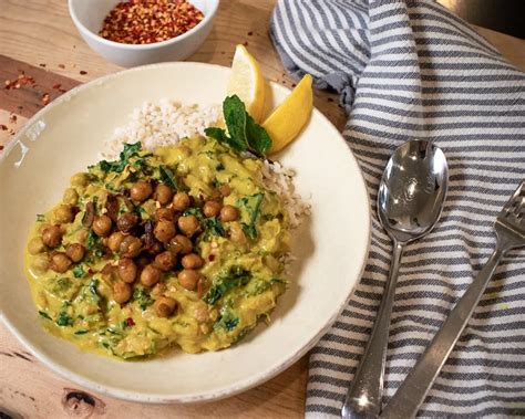 Spiced Chickpea Stew With Coconut And Turmeric Healthy Prepared Meals