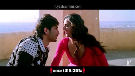Parineeti Chopra Hot Kiss Shuddh Desi Romance Youtube