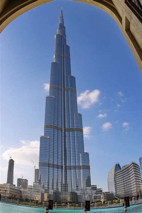 Burj Khalifa In Dubai United Arab Emirates Dubai Salah Aiob7