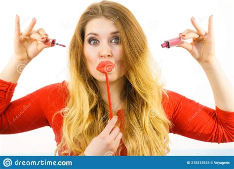 Woman Applying Lipstick Or Lip Gloss Stock Image Image Of Applying Face 215312533