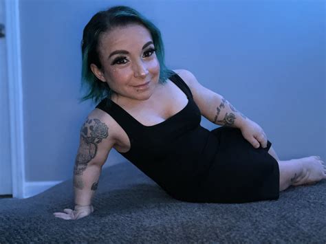 TW Pornstars - Sassee Cassee. Twitter. Do you like my little black