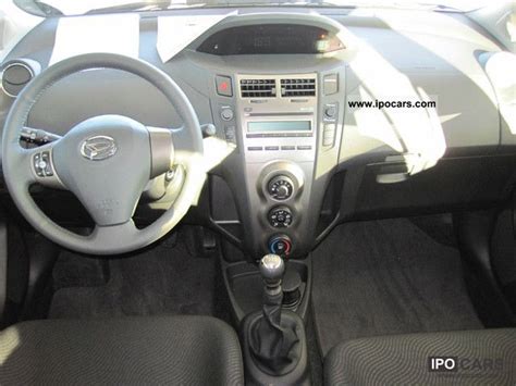 2012 Daihatsu Charade 1 33 VVT I Car Photo And Specs