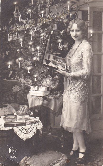 pin by tía grafico on women of the 1920s flappers vintage christmas vintage christmas photos