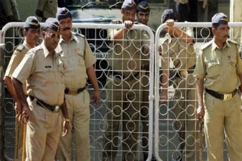 Polisi India Palsu Nekat Buka Kantor Ratusan Orang Diperas Dan Diancam