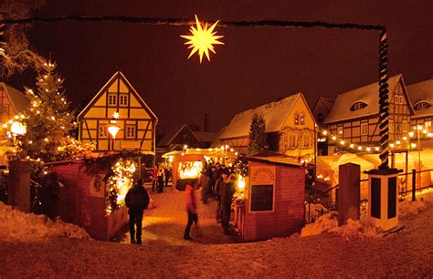 At the top of the hillside is the quarter of. Weihnachtsmarkt in Dresden-Loschwitz
