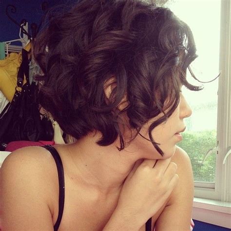 However, it does not mean that old women with curly hair are not allowed to have bangs. 20 Best Short Hairstyles for Fine Hair - PoPular Haircuts