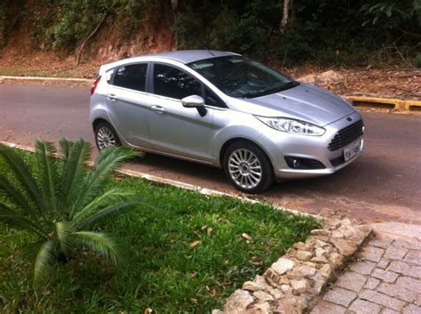 Ford New Fiesta 16 Titanium Powershift 20142015 Salão Do Carro 109029