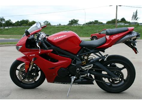 Buy 2012 Triumph Daytona 675 Diablo Red On 2040 Motos
