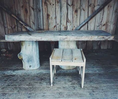 10 Gorgeously Rustic Log Tables Youll Want For Your Cabin Off Grid World