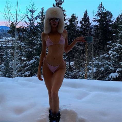 Kendall Jenner Poses In A Bikini While Standing In A Pile Of Snow E